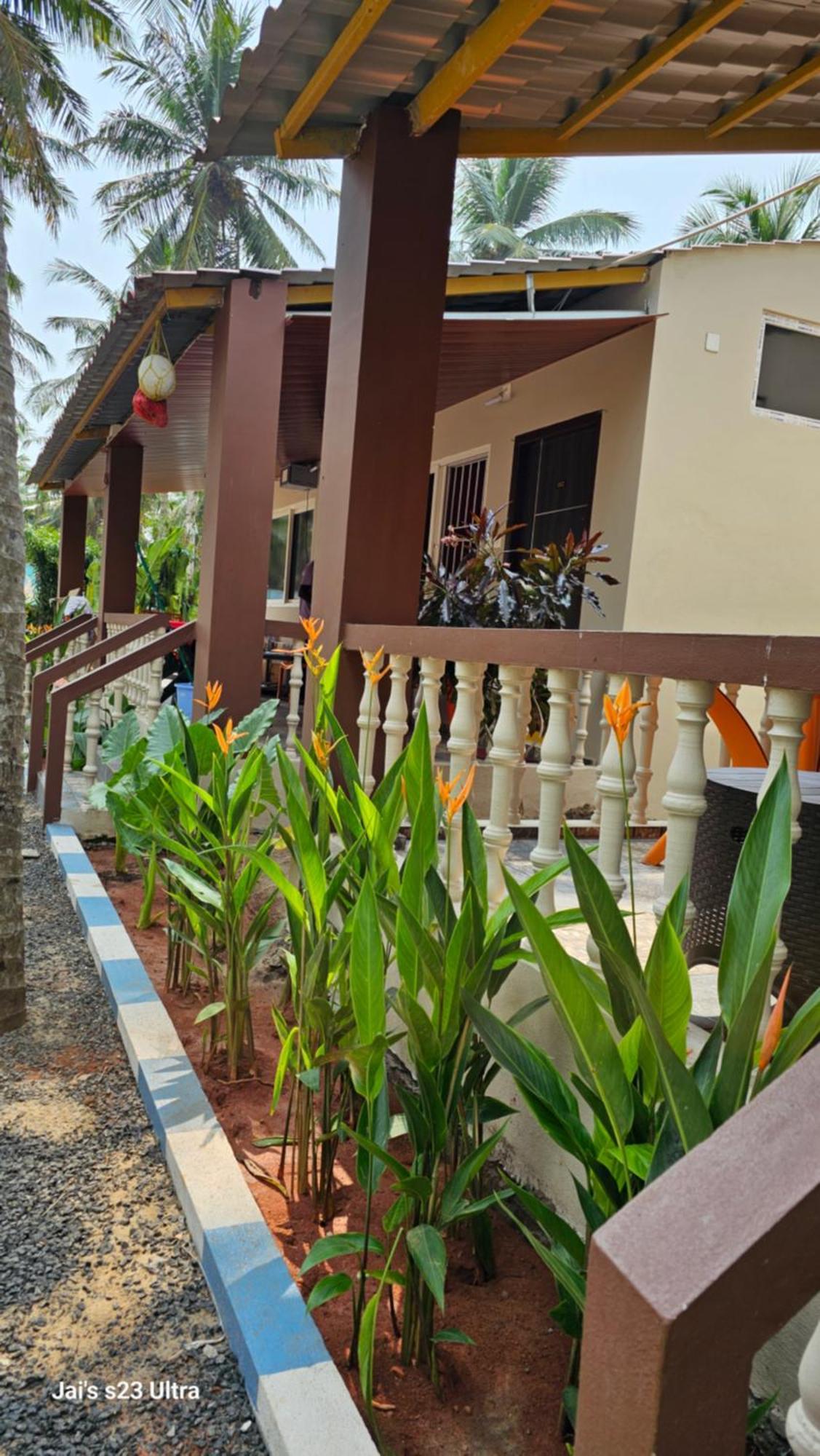 Coastline Beach Resort Perupalem Esterno foto